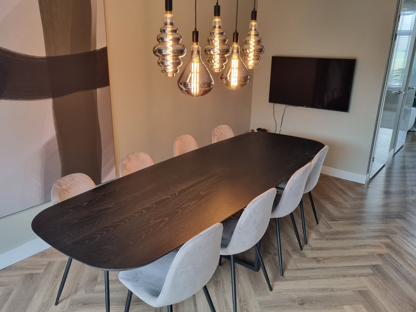 Deens ovale eiken eettafels met smalle spinpoot