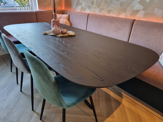 Deens ovale eiken eettafels met tapse spinpoot