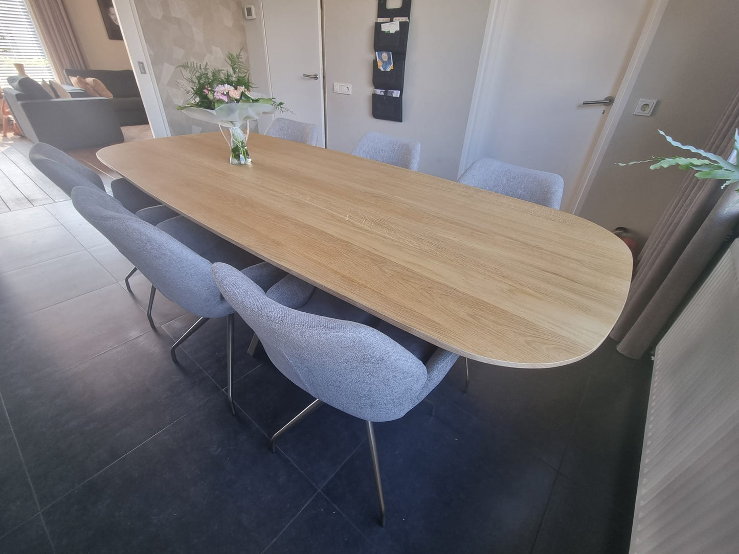 Deens ovale eiken eettafels met tapse spinpoot