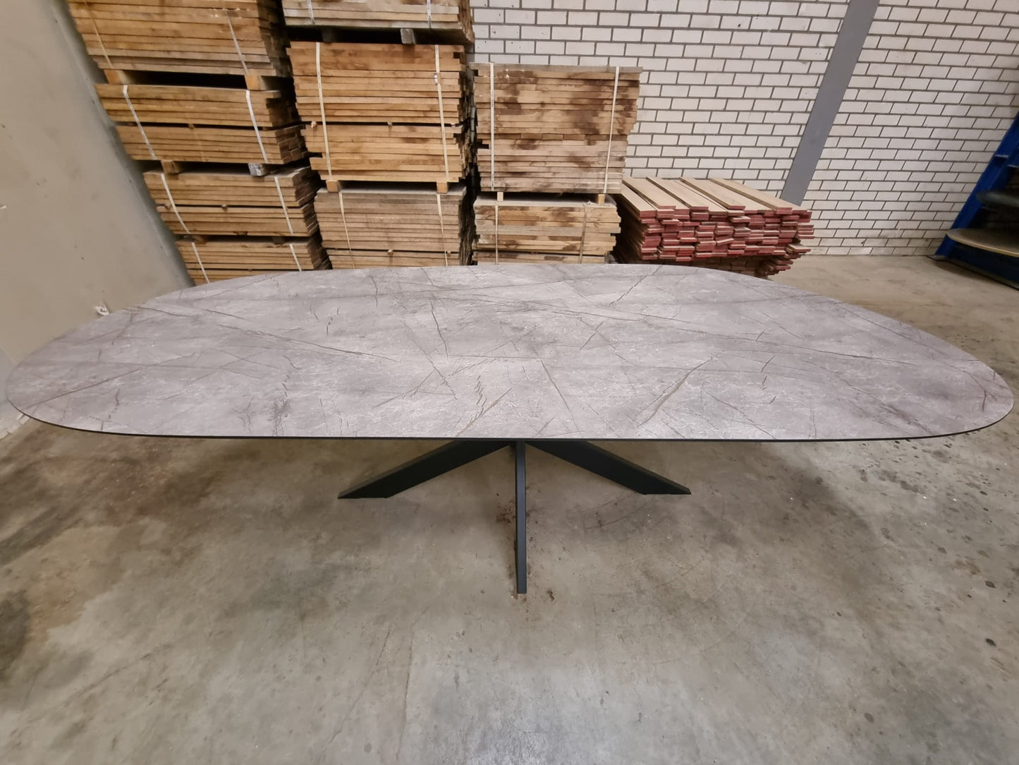 Organische HPL Tafel